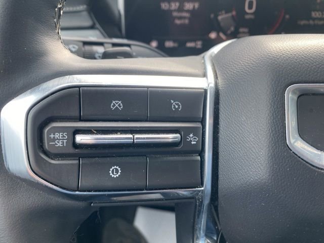 Used 2025 GMC Acadia Elevation w/ Elevation Premium Package image 9