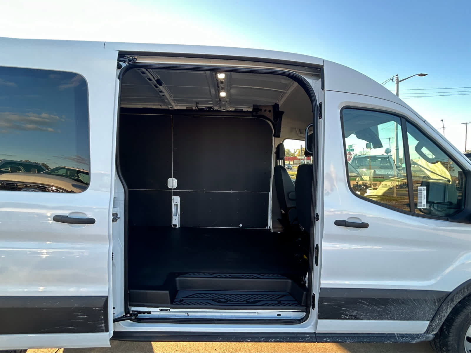 New 2026 Ford Transit 250 148 Medium Roof w/ Load Area Protection Package RWD image 5