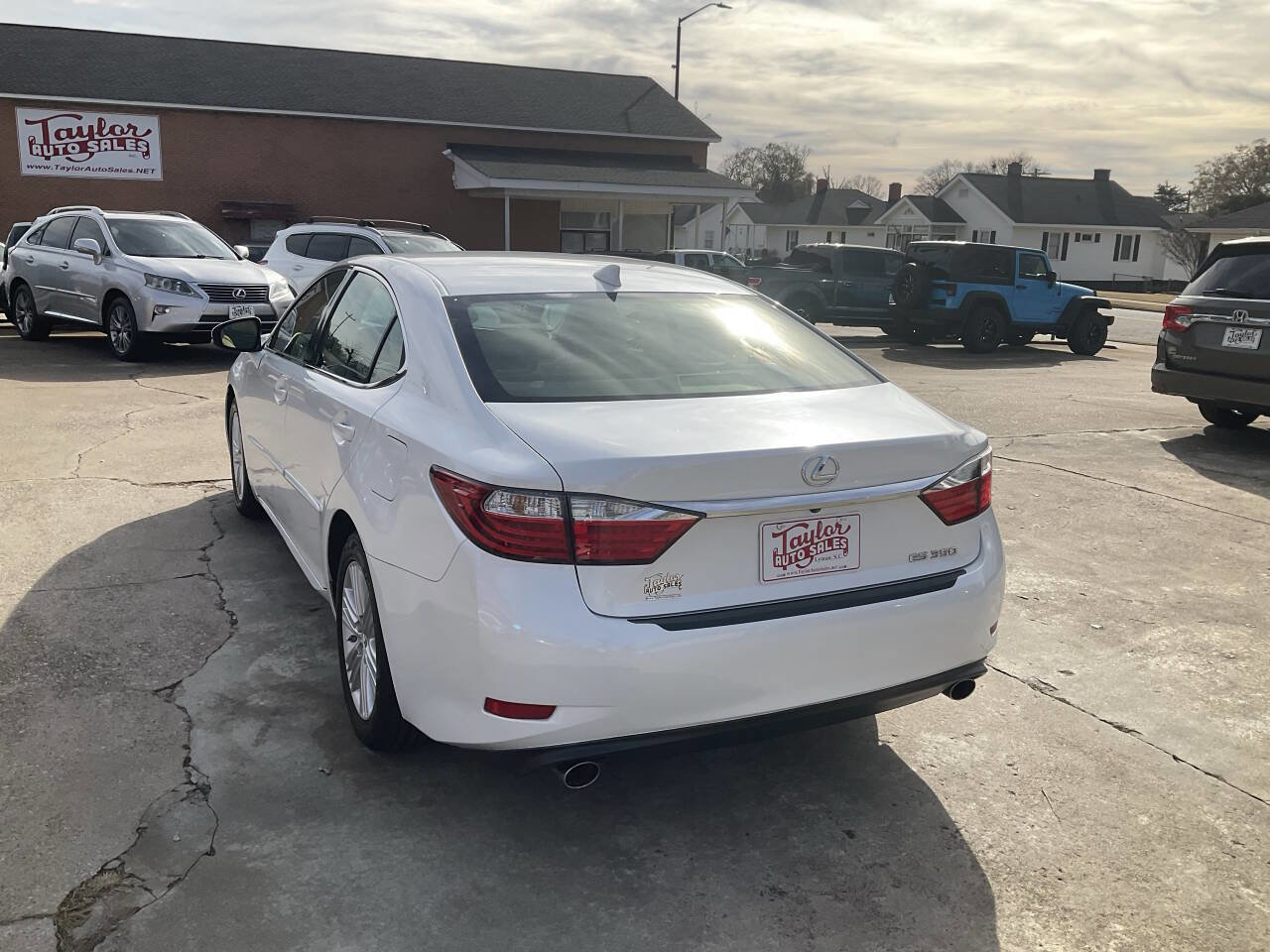 Used 2015 Lexus ES 350 image 5