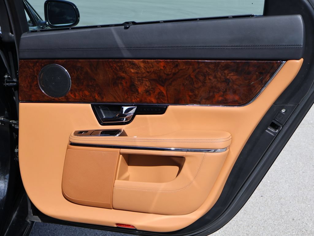 Used 2011 Jaguar XJ L RWD image 15