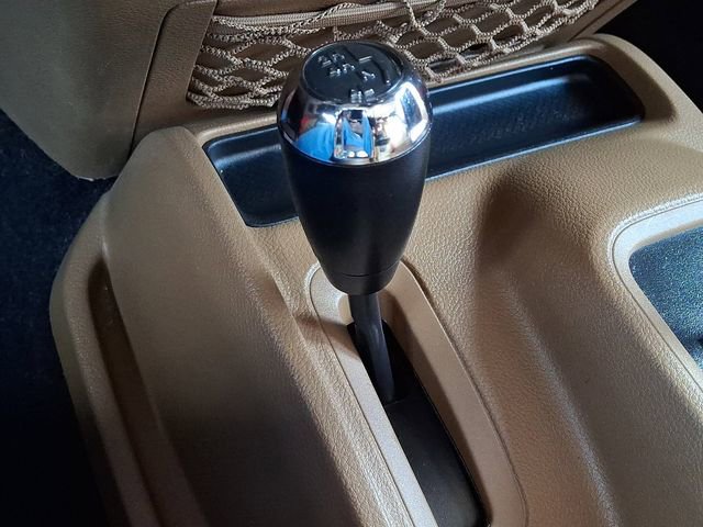 Used 2015 Jeep Wrangler Unlimited Sahara w/ Connectivity Group image 25