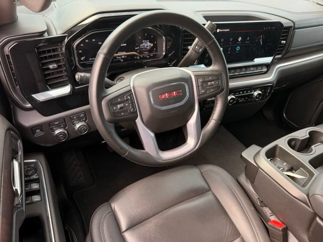 Used 2025 GMC Sierra 1500 SLT AWD/4WD image 19