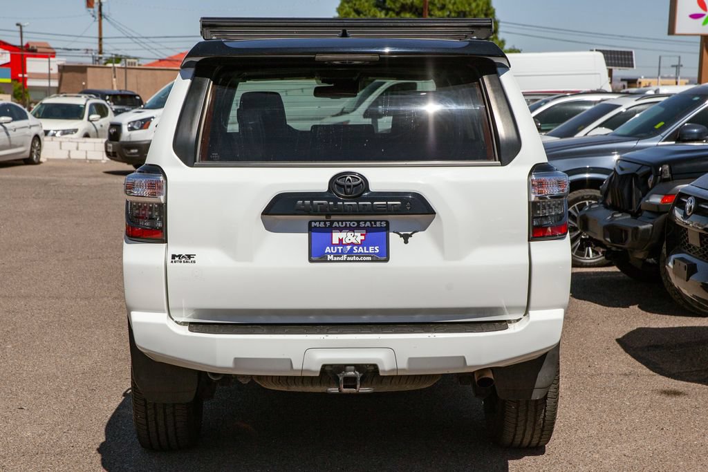 Used 2021 Toyota 4Runner Venture w/ Moonroof Package AWD/4WD image 5