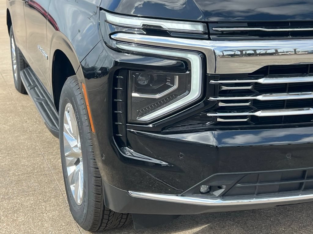 New 2026 Chevrolet Suburban Premier RWD image 7