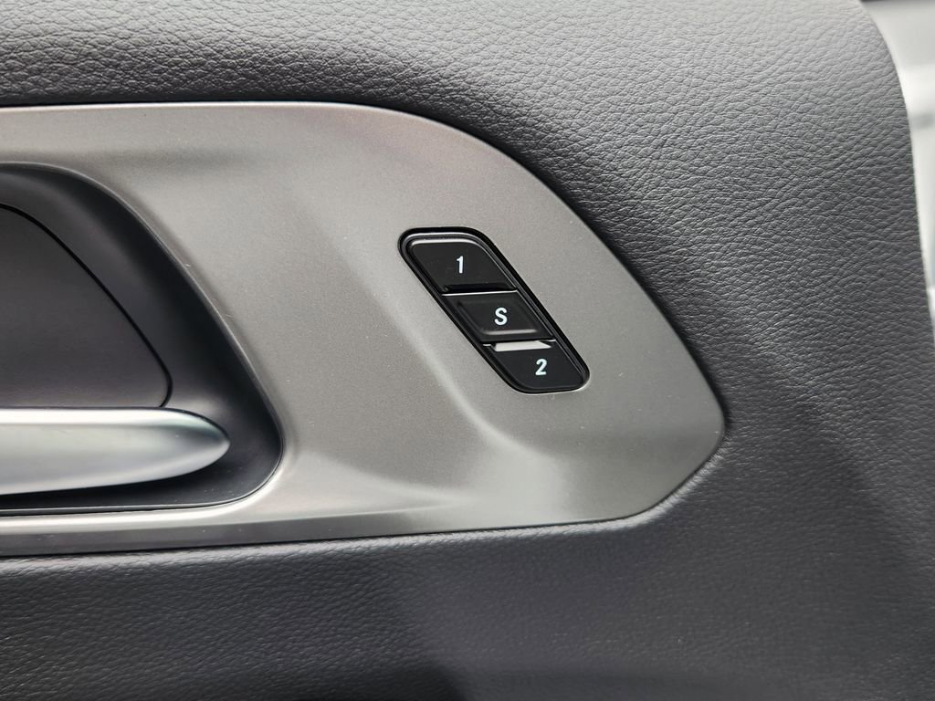 New 2026 Chrysler Pacifica Select image 25