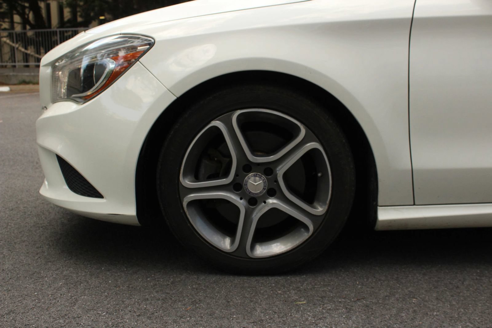 Used 2014 Mercedes-Benz CLA 250 4MATIC image 11