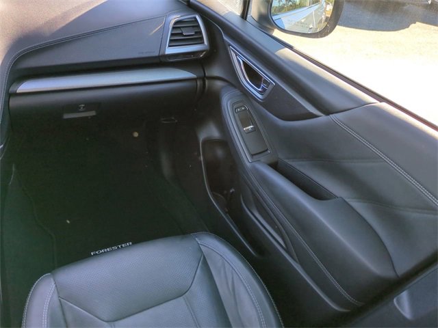 Used 2021 Subaru Forester Limited image 17