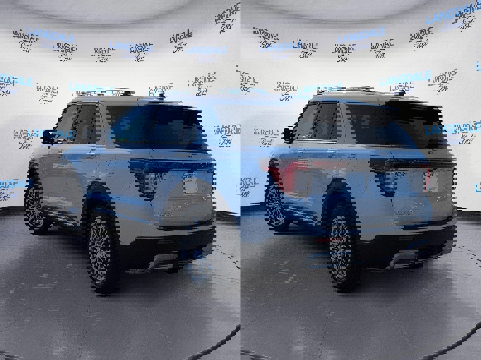 New 2026 Ford Explorer Platinum image 9