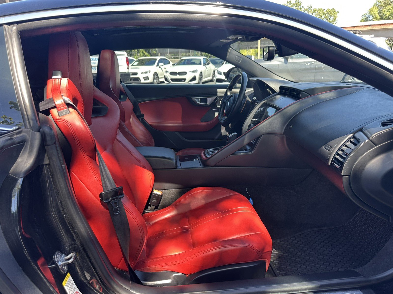 Used 2015 Jaguar F-TYPE S RWD image 18