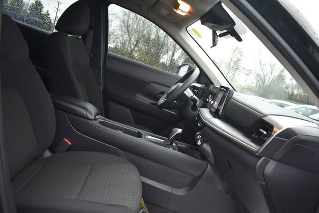 Used 2025 Nissan Kicks S image 12