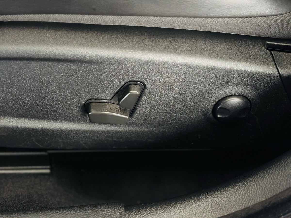 Used 2022 Dodge Charger Scat Pack w/ Dynamics Package RWD image 32