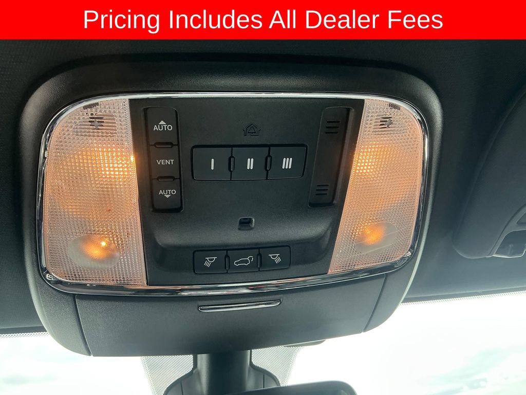 Used 2020 Jeep Grand Cherokee Limited w/ Trailer Tow Group IV AWD/4WD image 16
