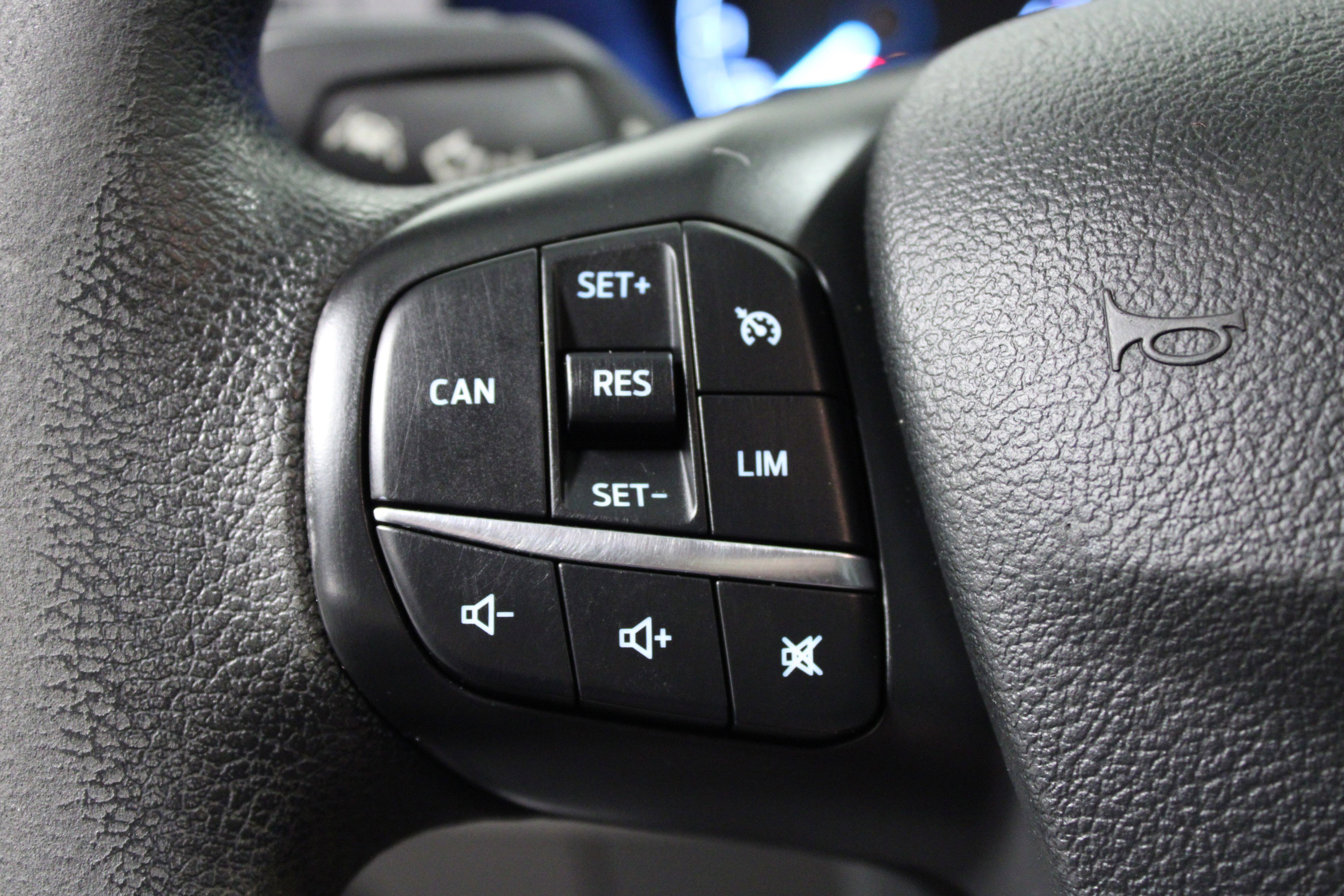 Used 2020 Ford Transit 250 148 High Roof Extended image 17