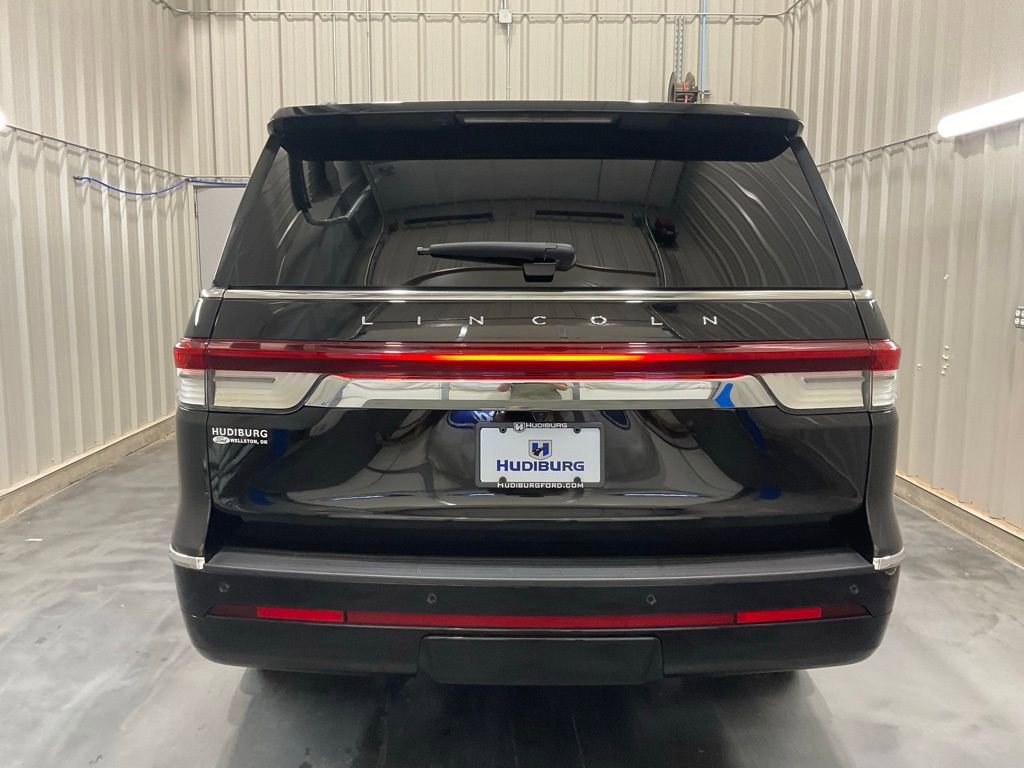 Used 2023 Lincoln Navigator Reserve AWD/4WD image 30