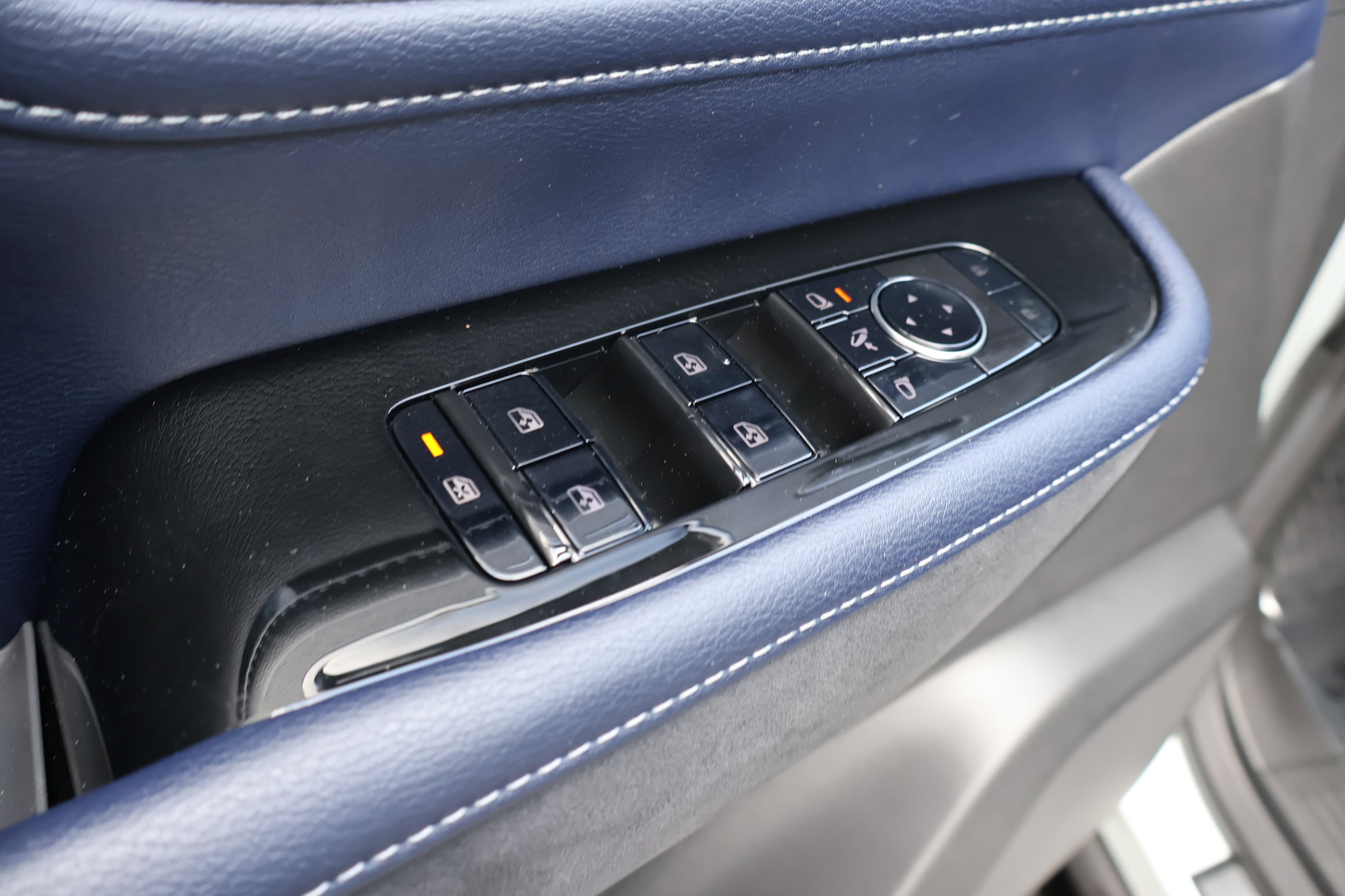 New 2026 INFINITI QX80 4WD image 12