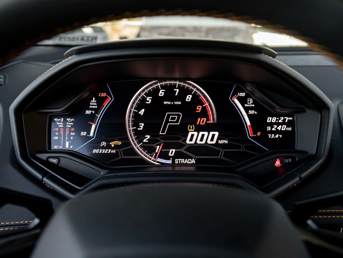 Used 2020 Lamborghini Huracan EVO image 19