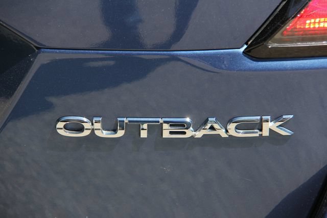 Used 2022 Subaru Outback Limited AWD/4WD image 9
