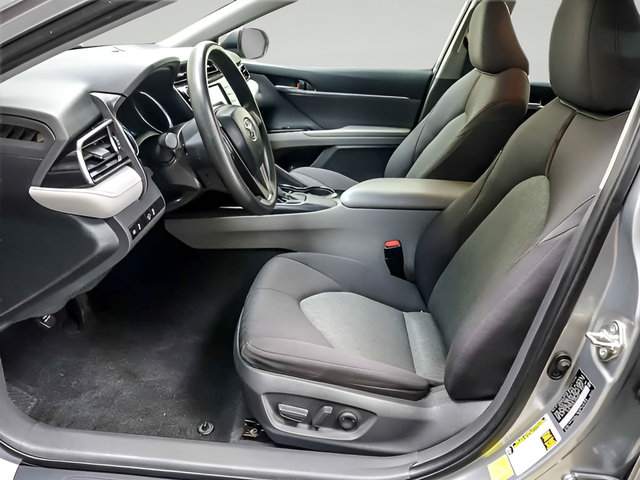 Used 2020 Toyota Camry LE w/ Convenience Package FWD image 8