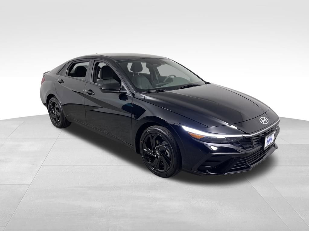 New 2026 Hyundai Elantra Sport image 7