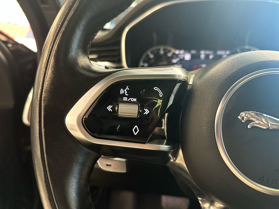 Used 2022 Jaguar F-PACE S image 18