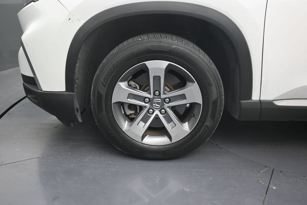 Used 2025 Honda Pilot EX-L image 9