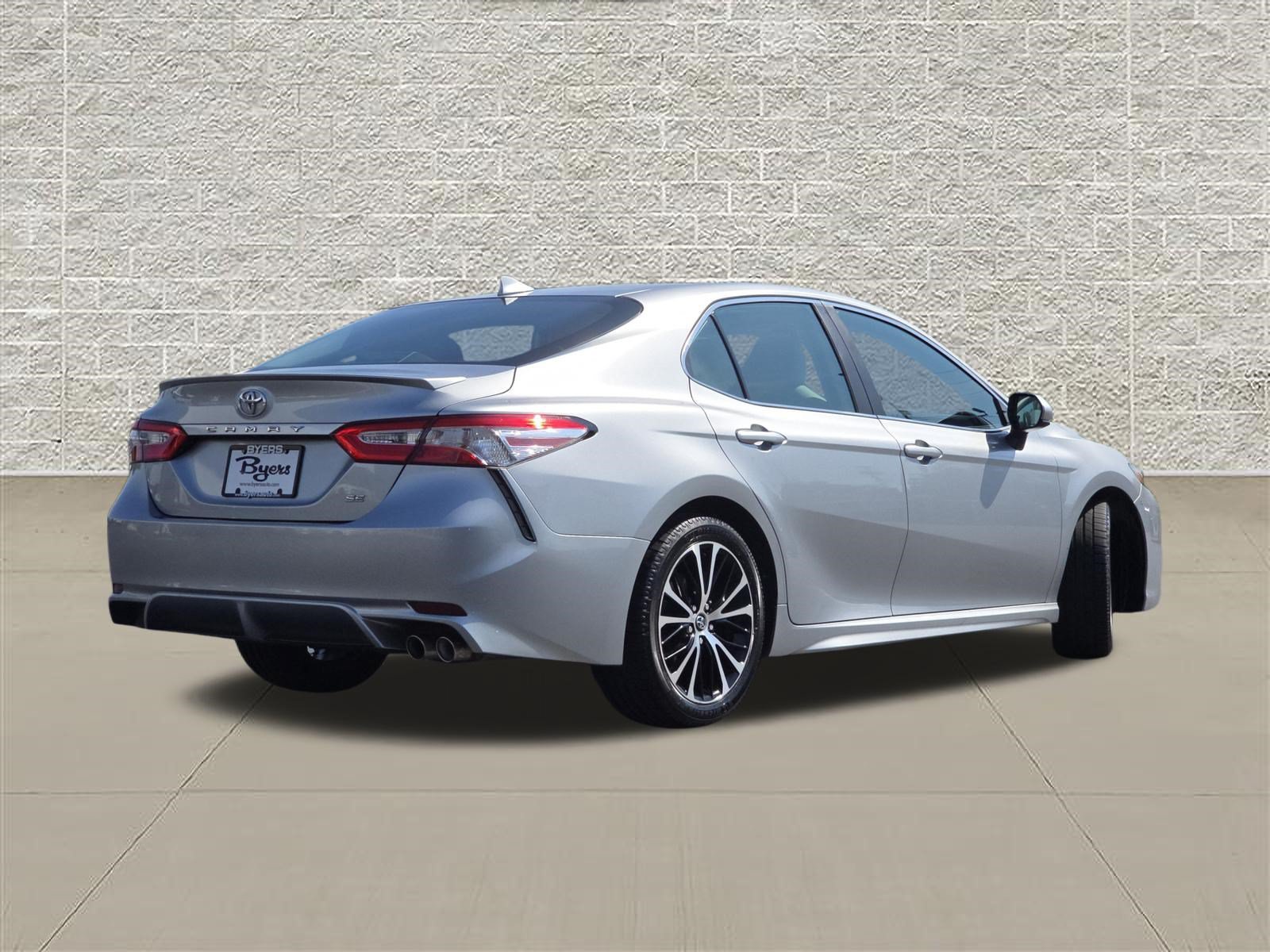 Used 2020 Toyota Camry SE FWD image 7