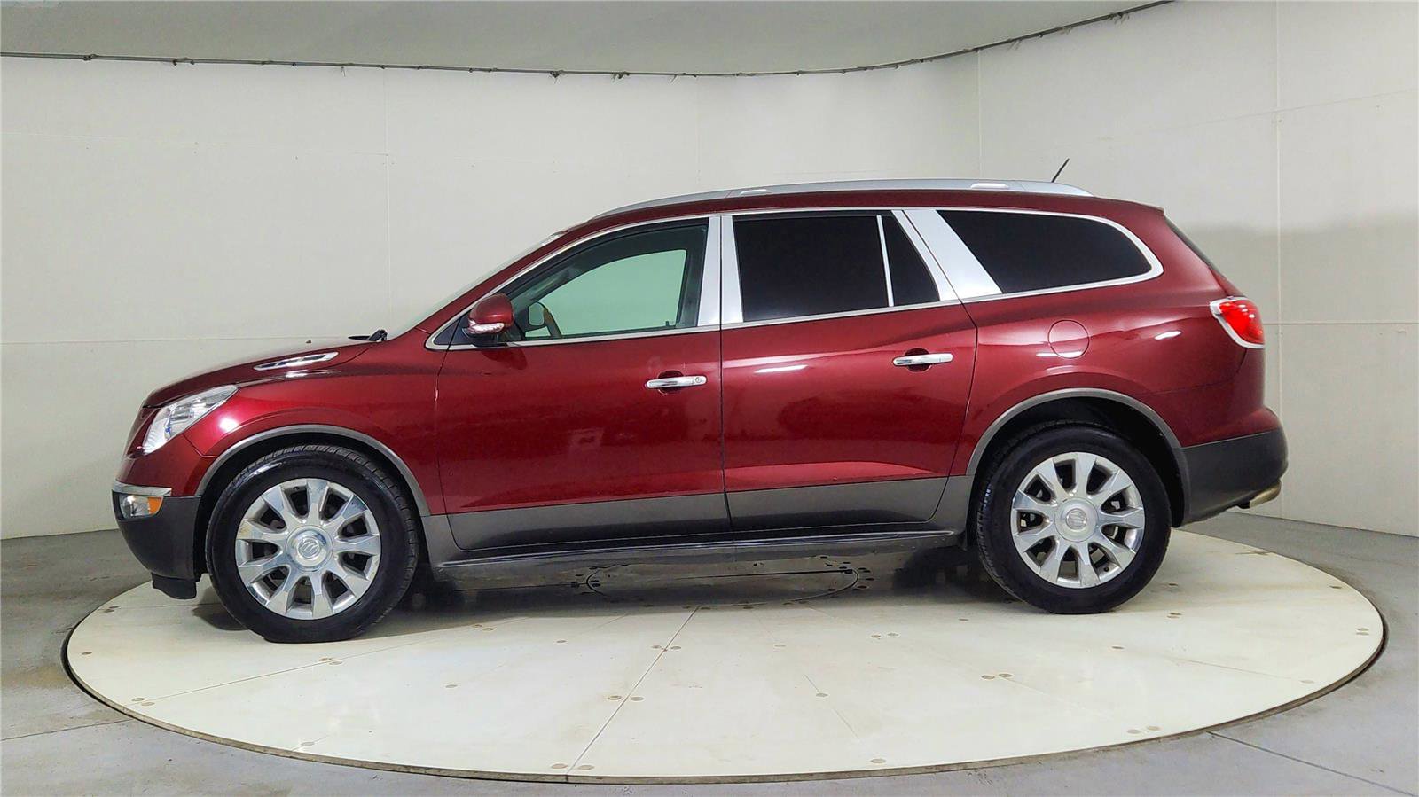 Used 2011 Buick Enclave CXL w/ Trailering Provision Package image 4