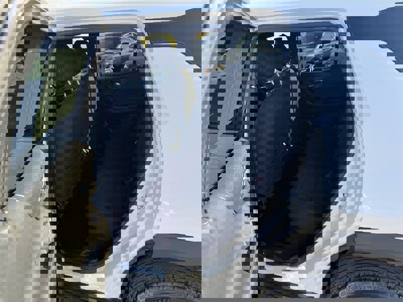 Used 2025 Chevrolet Equinox LT w/ Safety and Technology Package image 21