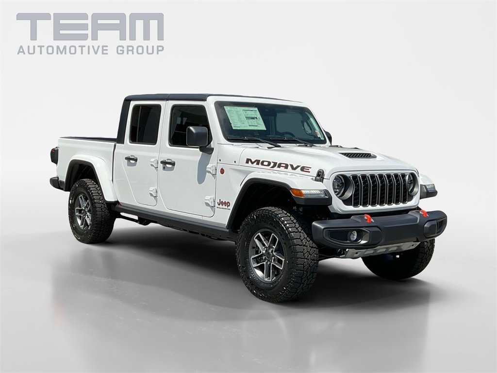 New 2025 Jeep Gladiator Mojave w/ Convenience Group