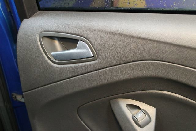 Used 2018 Ford Escape SE w/ SE SYNC Package image 12