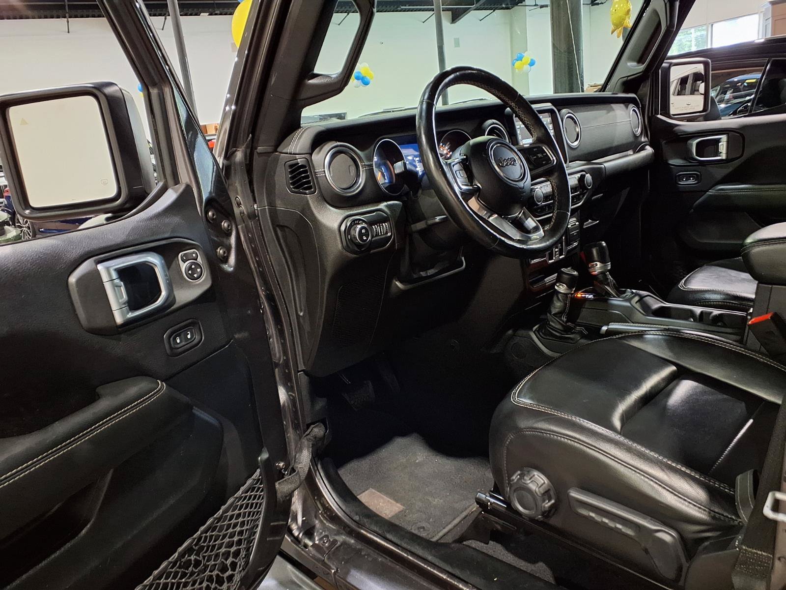 Certified 2020 Jeep Gladiator Overland AWD/4WD image 15