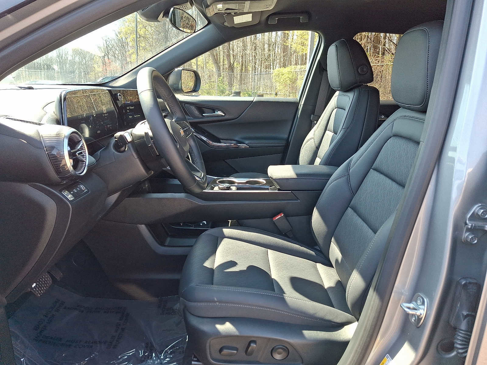 Used 2026 Chevrolet Equinox LT w/ Convenience Package II image 14