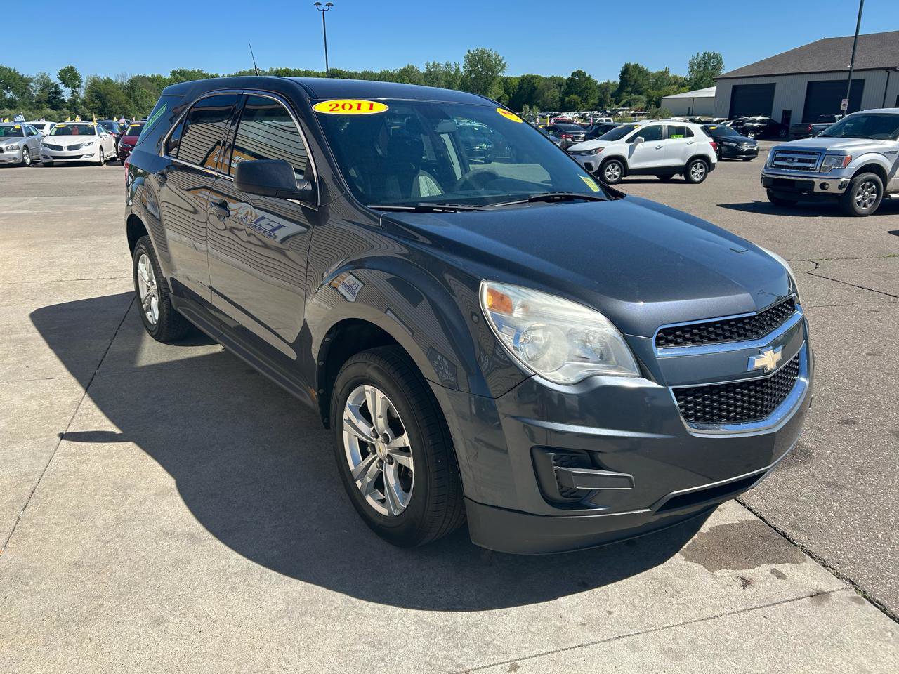 Used 2011 Chevrolet Equinox LS AWD/4WD image 2