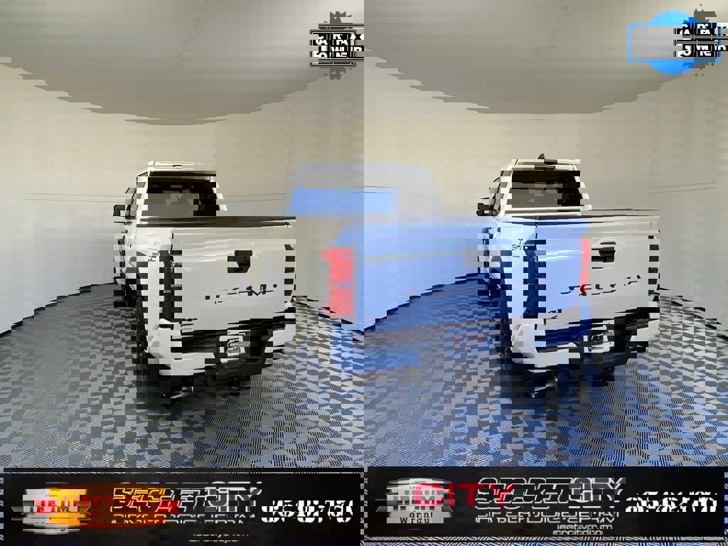 Used 2025 Toyota Tacoma TRD Off-Road image 5