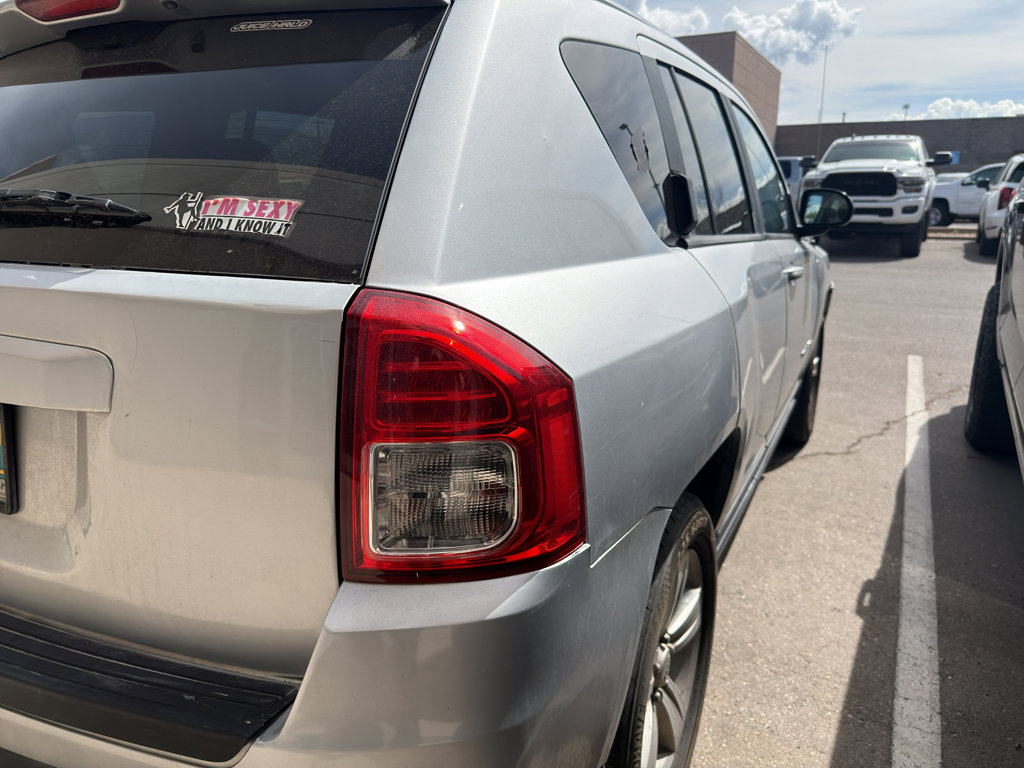 Used 2012 Jeep Compass Sport AWD/4WD image 7