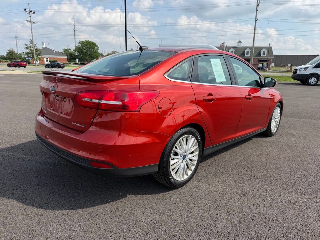 Used 2018 Ford Focus Titanium w/ Titanium Technology Package FWD image 5