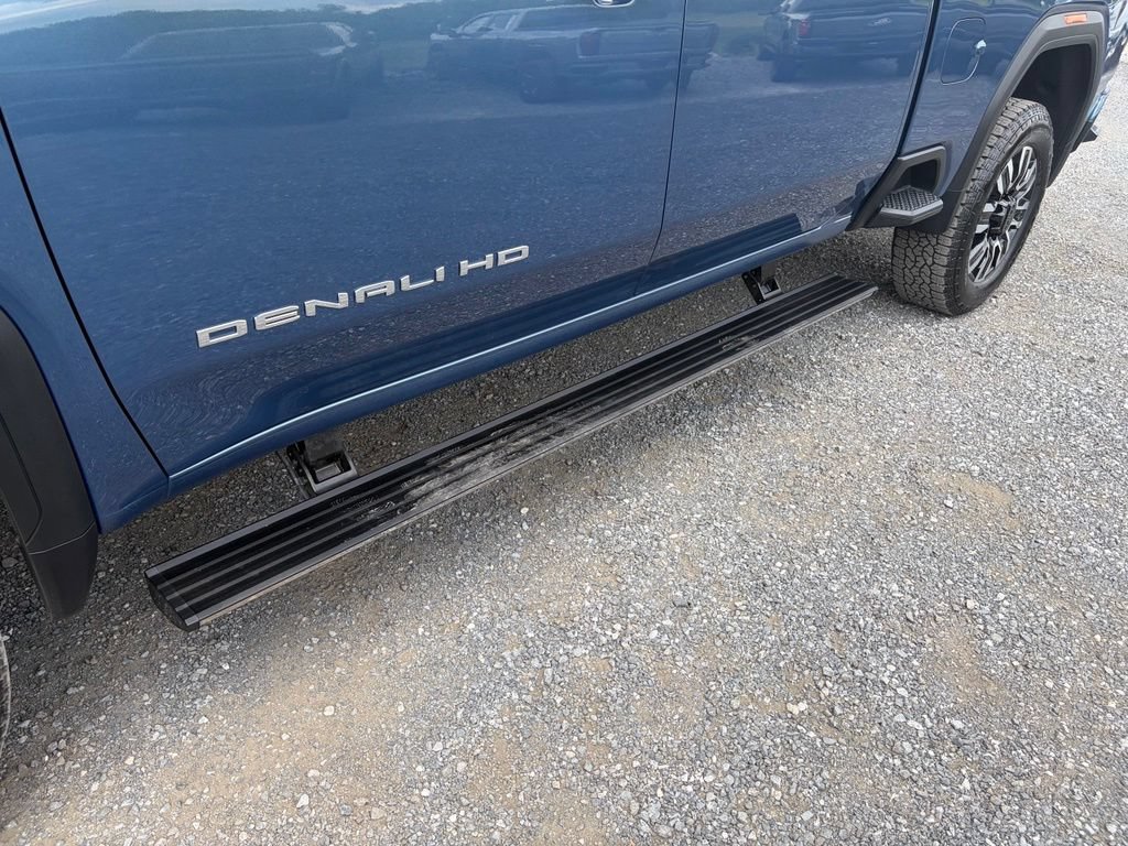 Used 2026 GMC Sierra 3500 Denali Ultimate AWD/4WD image 15