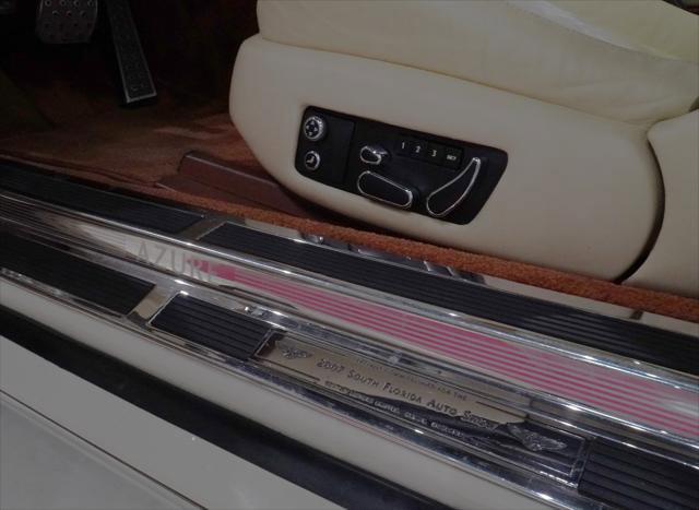 Used 2008 Bentley Azure image 32