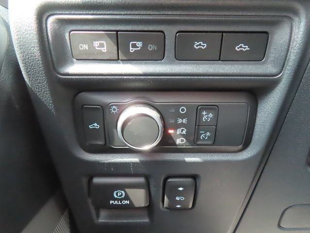 Used 2022 Ford F150 Lightning Lariat AWD/4WD image 31