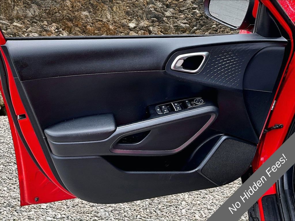 Used 2021 Kia Soul S FWD image 21