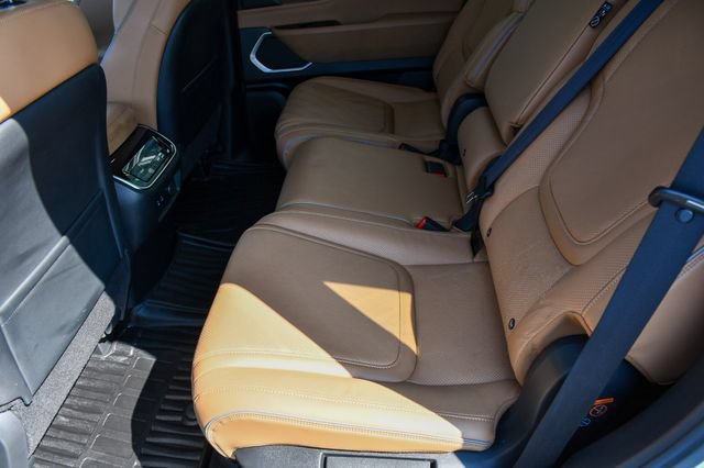 Used 2025 INFINITI QX80 Luxe AWD/4WD image 19
