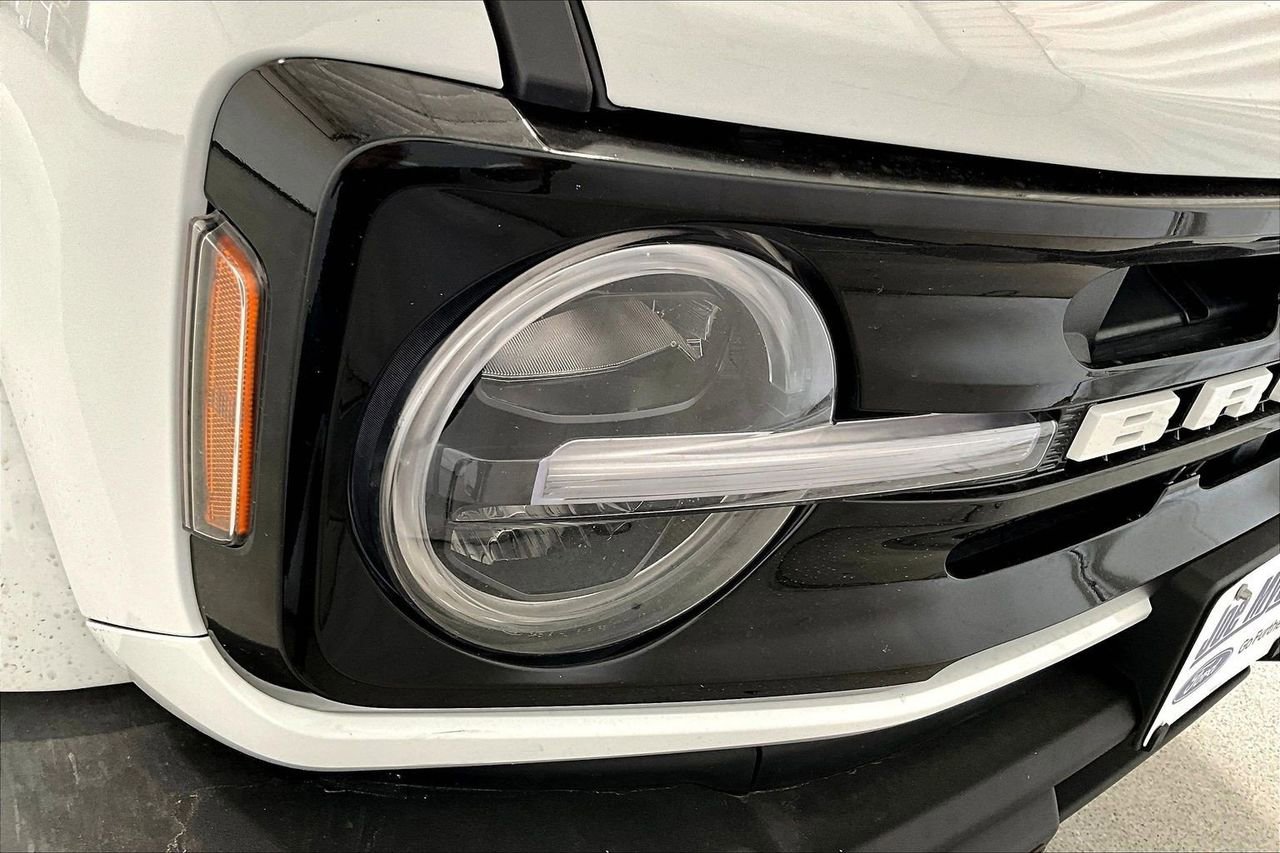 Used 2024 Ford Bronco Outer Banks image 12