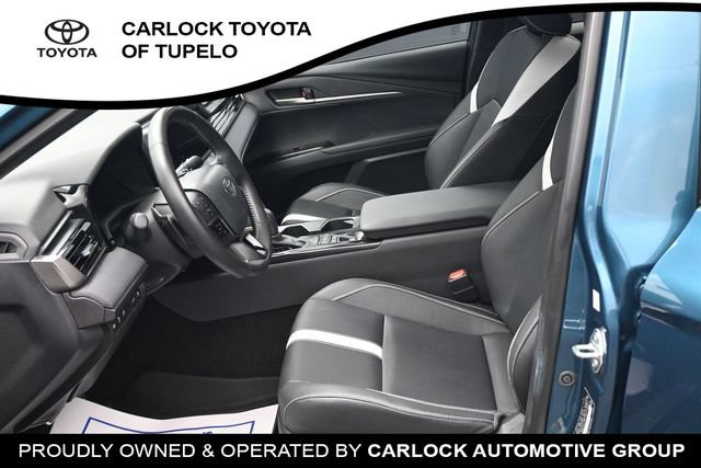 Used 2025 Toyota Camry SE FWD image 15