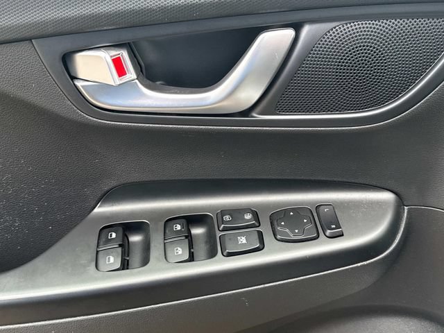 Used 2022 Hyundai Kona SEL w/ Convenience Package FWD image 26