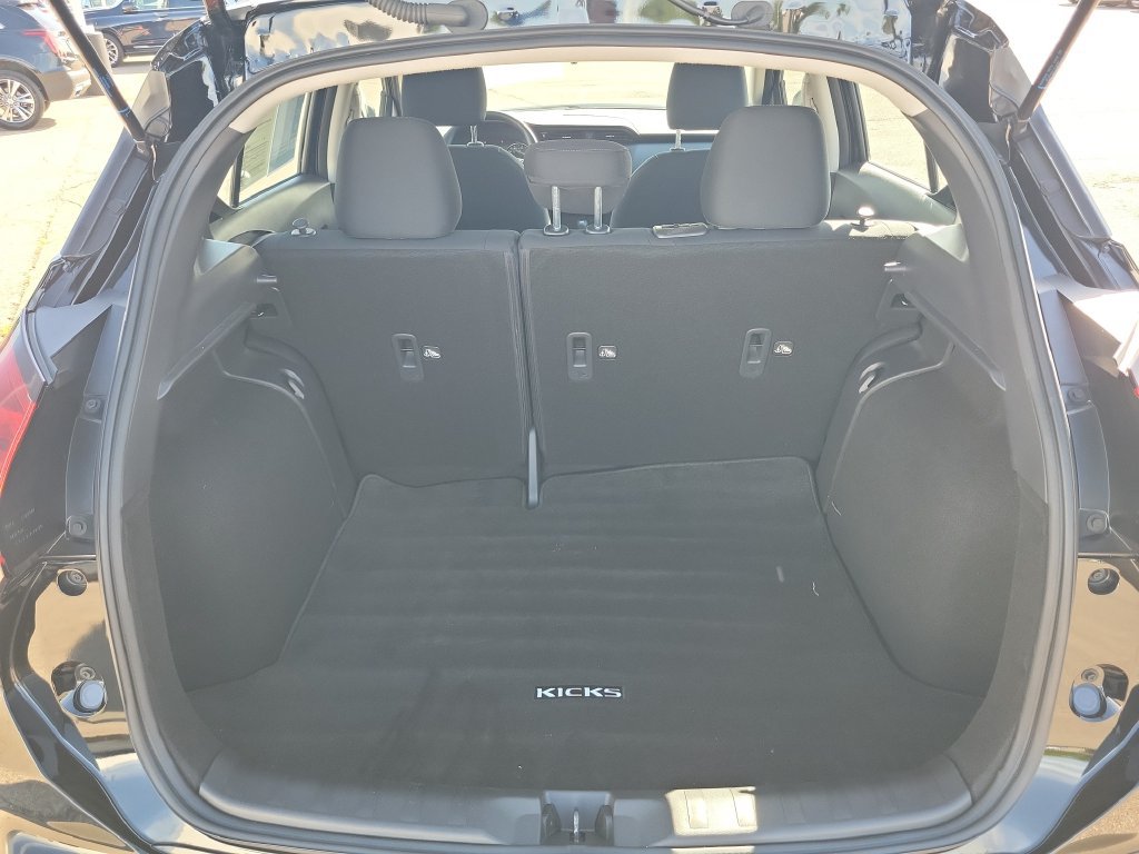 Used 2024 Nissan Kicks SV FWD image 31