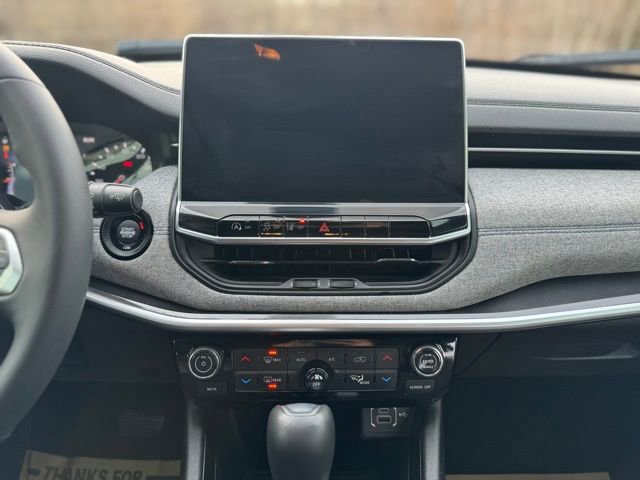 Used 2023 Jeep Compass Latitude w/ Convenience Group image 26