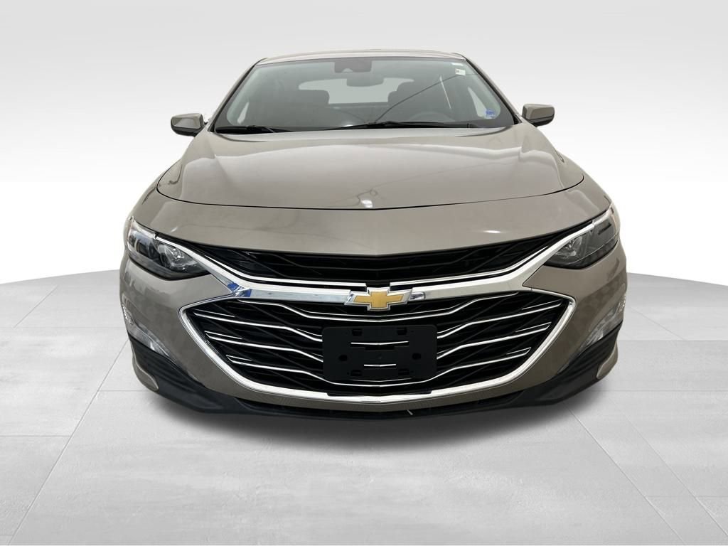 Used 2025 Chevrolet Malibu LT image 9
