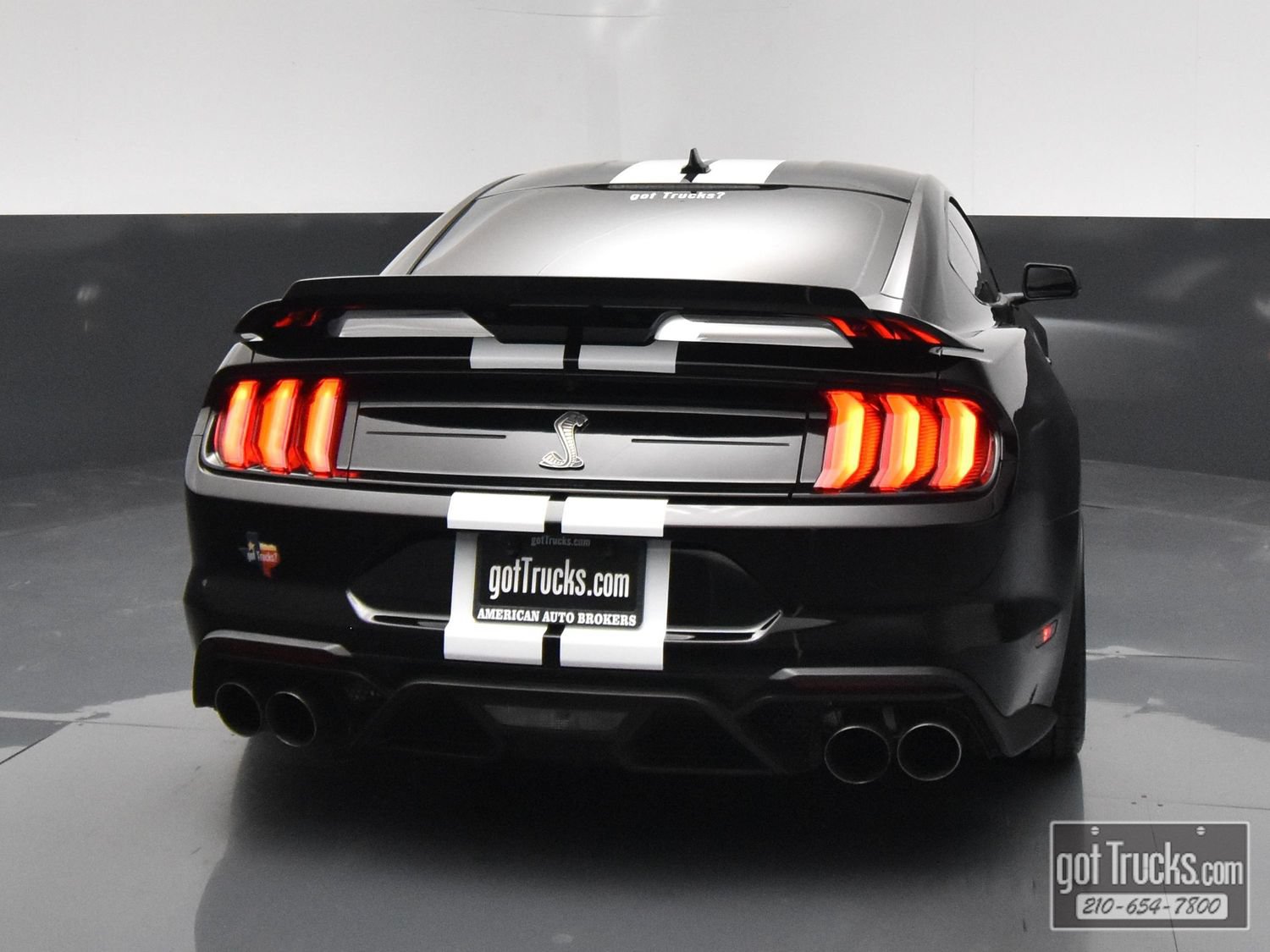 Used 2022 Ford Mustang Shelby GT500 w/ Technology Package RWD image 6