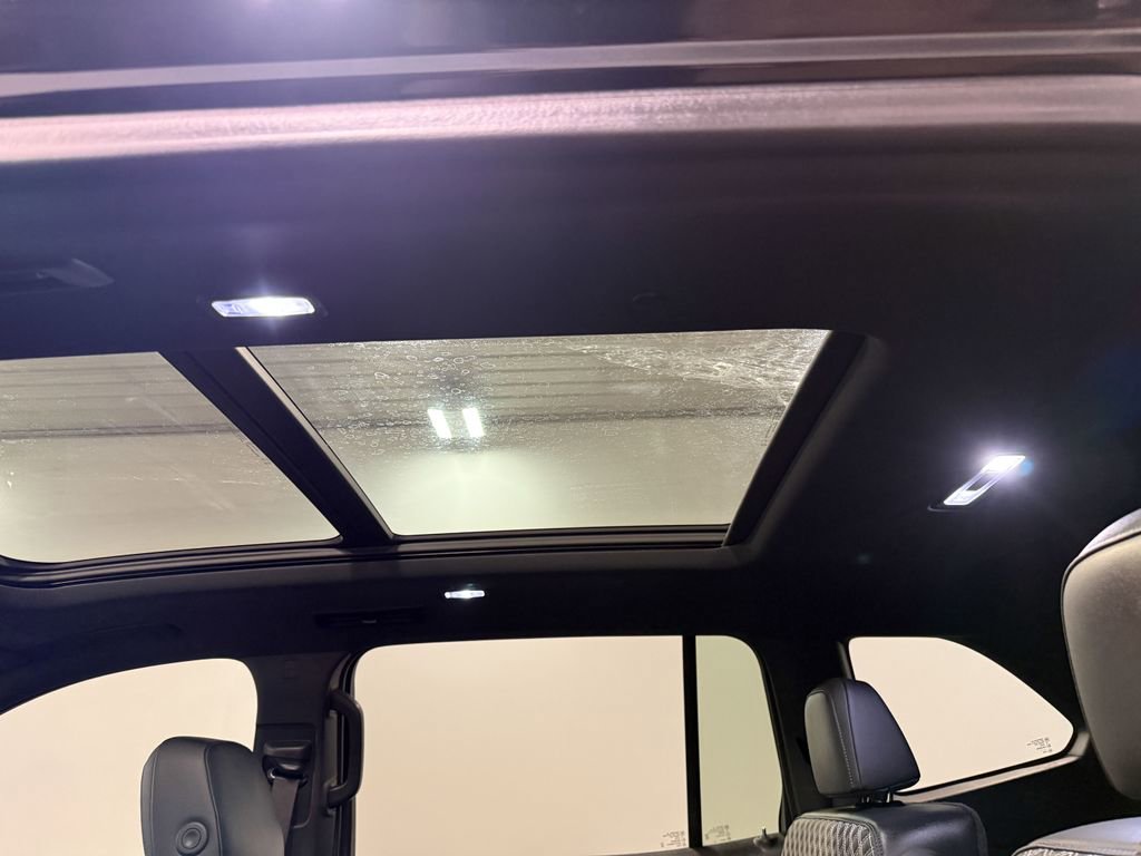 Used 2024 GMC Acadia Denali w/ LPO, Floor Liner Package image 10
