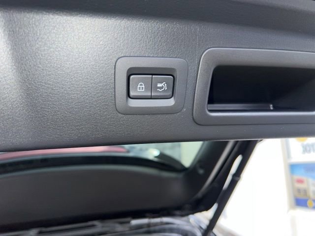 Used 2023 MAZDA CX-30 AWD 2.5 S w/ Premium Package image 19